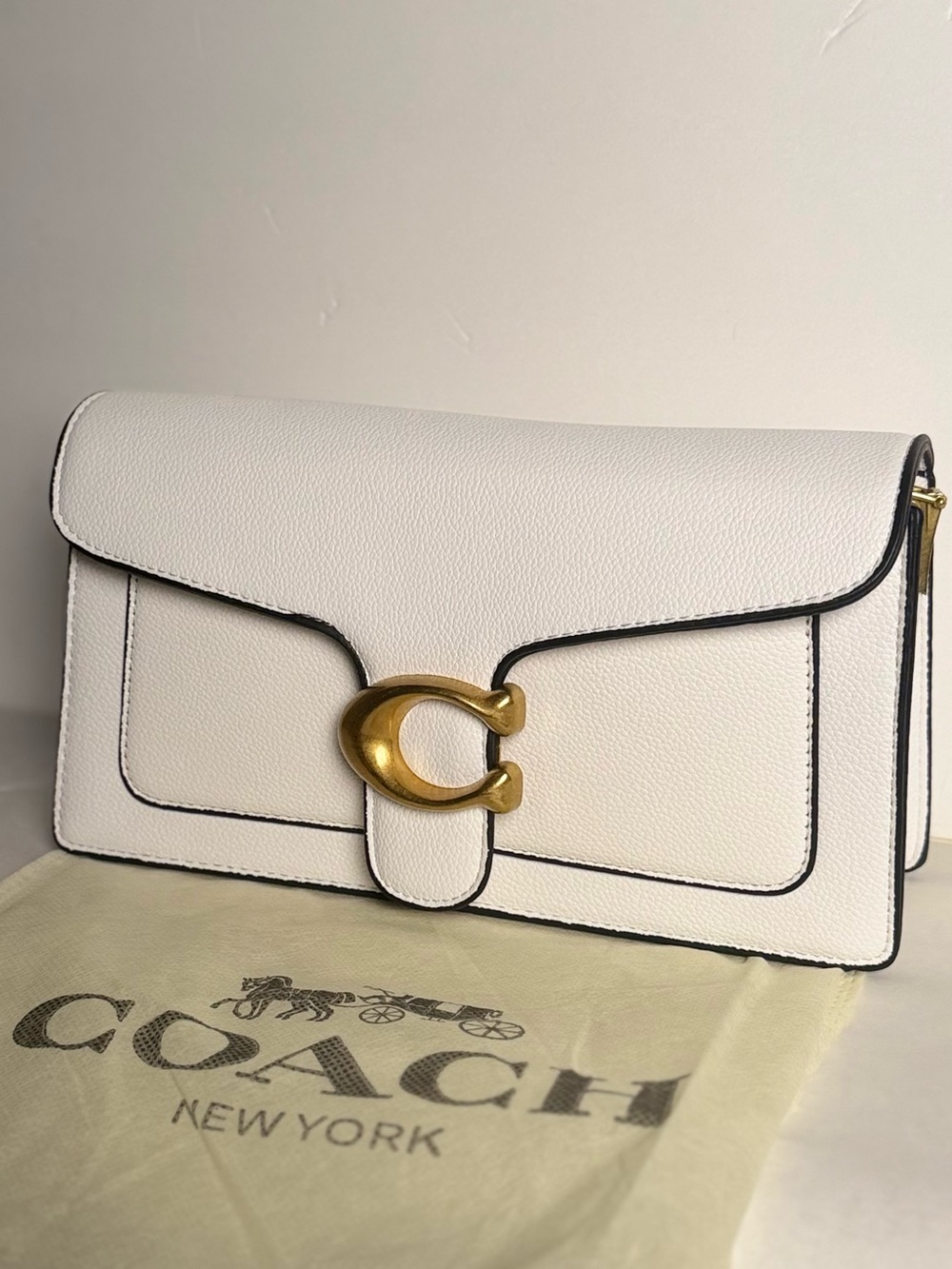 Coach White Leather Clutch with Gold 'C' Accent